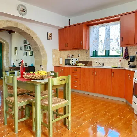 Evaggelias Tatil Evi